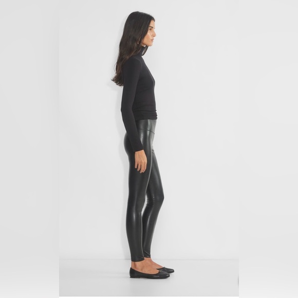Aritzia Wilfred Free Daria vegan leather leggings XS - Picture 2 of 15